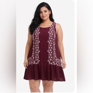 Entro Maroon Dress with Ivory Detailing